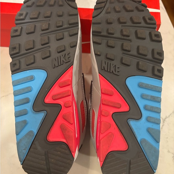 Nike Air Max 90 Men's Shoes in White-Iron Grey-Chlorine Blue colorway size 11 - Picture 6 of 6